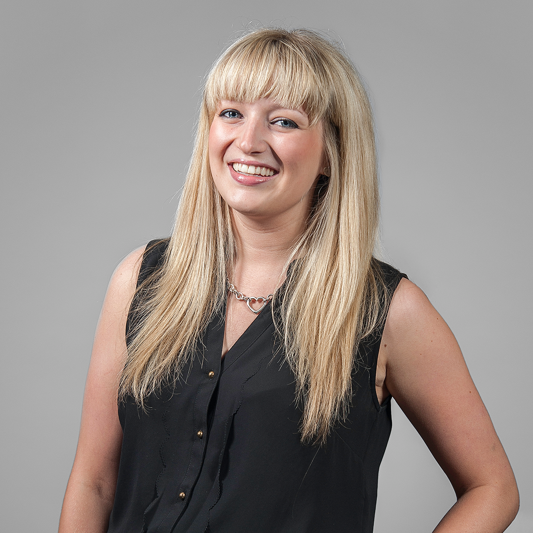 Anna Dinsdale